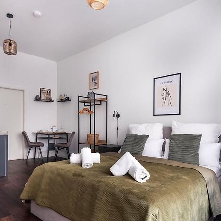 Central Apartment In Heart Of เบอร์ลิน ภายนอก รูปภาพ