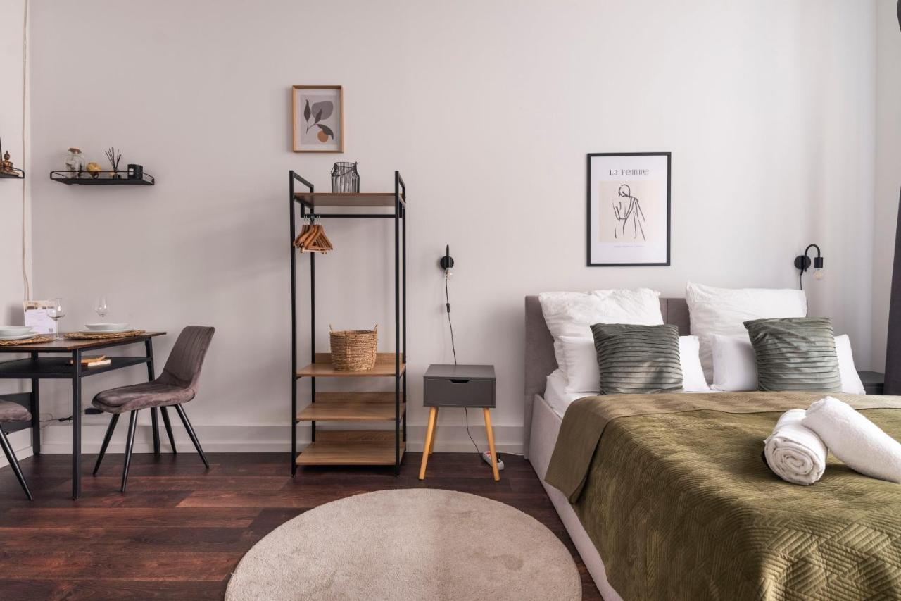 Central Apartment In Heart Of เบอร์ลิน ภายนอก รูปภาพ